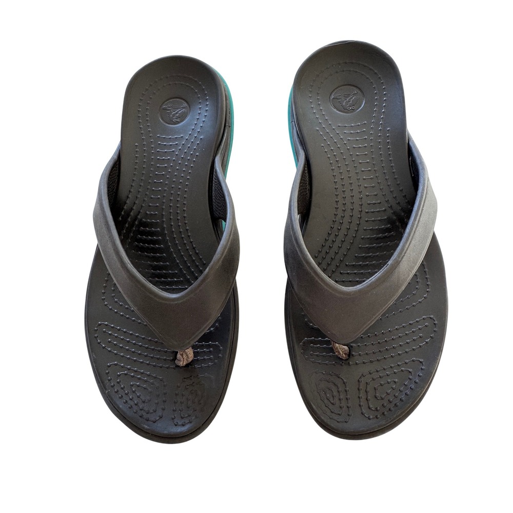 Crocs Flip Flops Sandals Black Aqua Trim Women's Size 8 Comfort Thong Slides